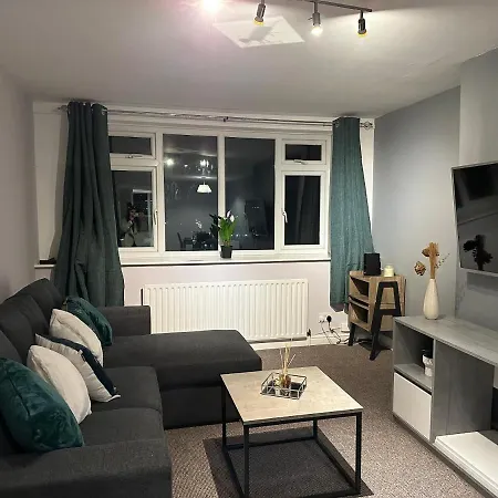شقة Charming 2-bed In The Heart Of